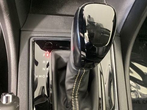 Used 2022 Subaru Crosstrek 2.5i Sport w/ Moonroof Package image 23