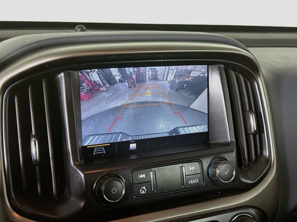 Used 2021 Chevrolet Colorado Z71 w/ Safety Package AWD/4WD image 18