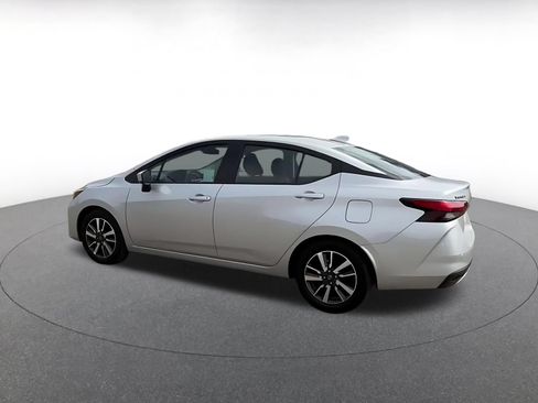 Used 2025 Nissan Versa SV FWD image 10