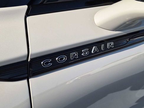 Used 2023 Lincoln Corsair Reserve w/ Jet Appearance Package image 11