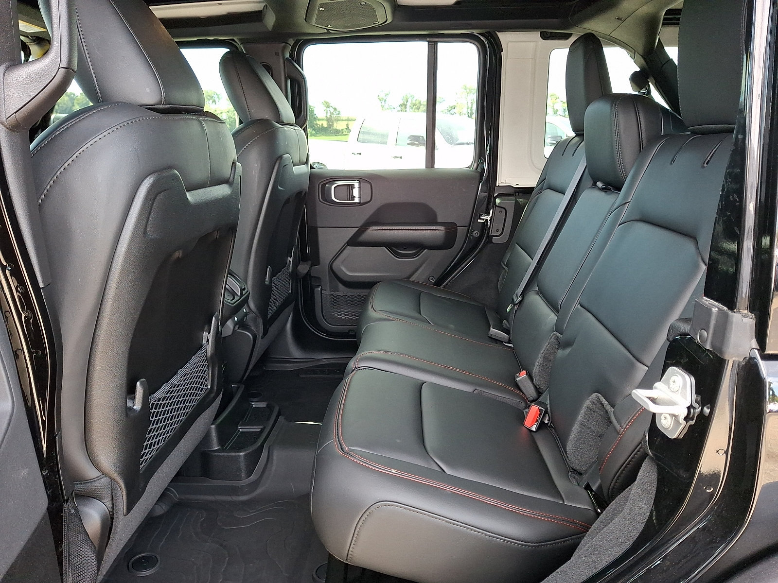 Used 2026 Jeep Wrangler Unlimited Rubicon 392 w/ Quick Order Package 27X Moab AWD/4WD image 10