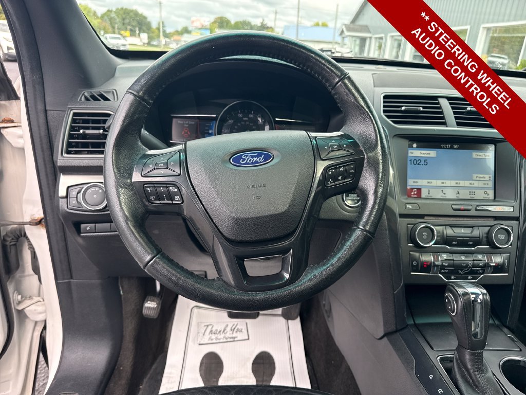Used 2018 Ford Explorer XLT w/ Equipment Group 202A AWD/4WD image 16