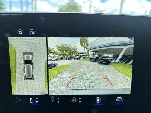 Used 2025 Chevrolet Equinox RS w/ Safety and Technology Package FWD image 24