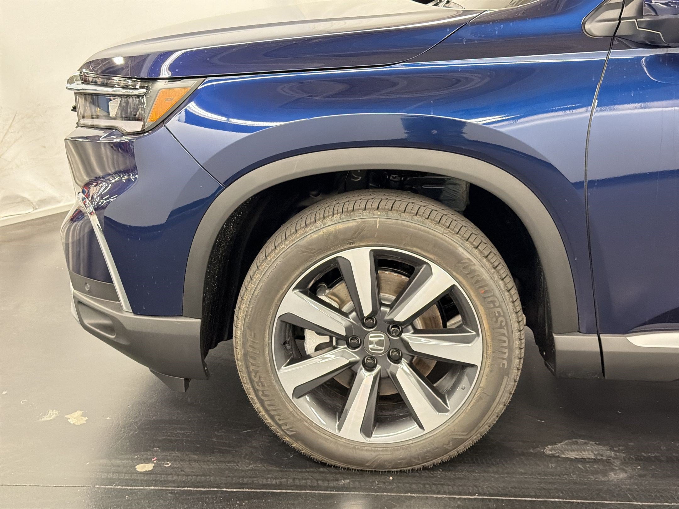 Certified 2025 Honda Pilot Elite image 13
