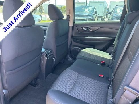 Used 2018 Nissan Rogue S FWD image 26