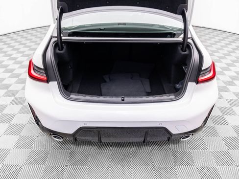 New 2026 BMW 330i xDrive Sedan w/ M Sport Package image 31