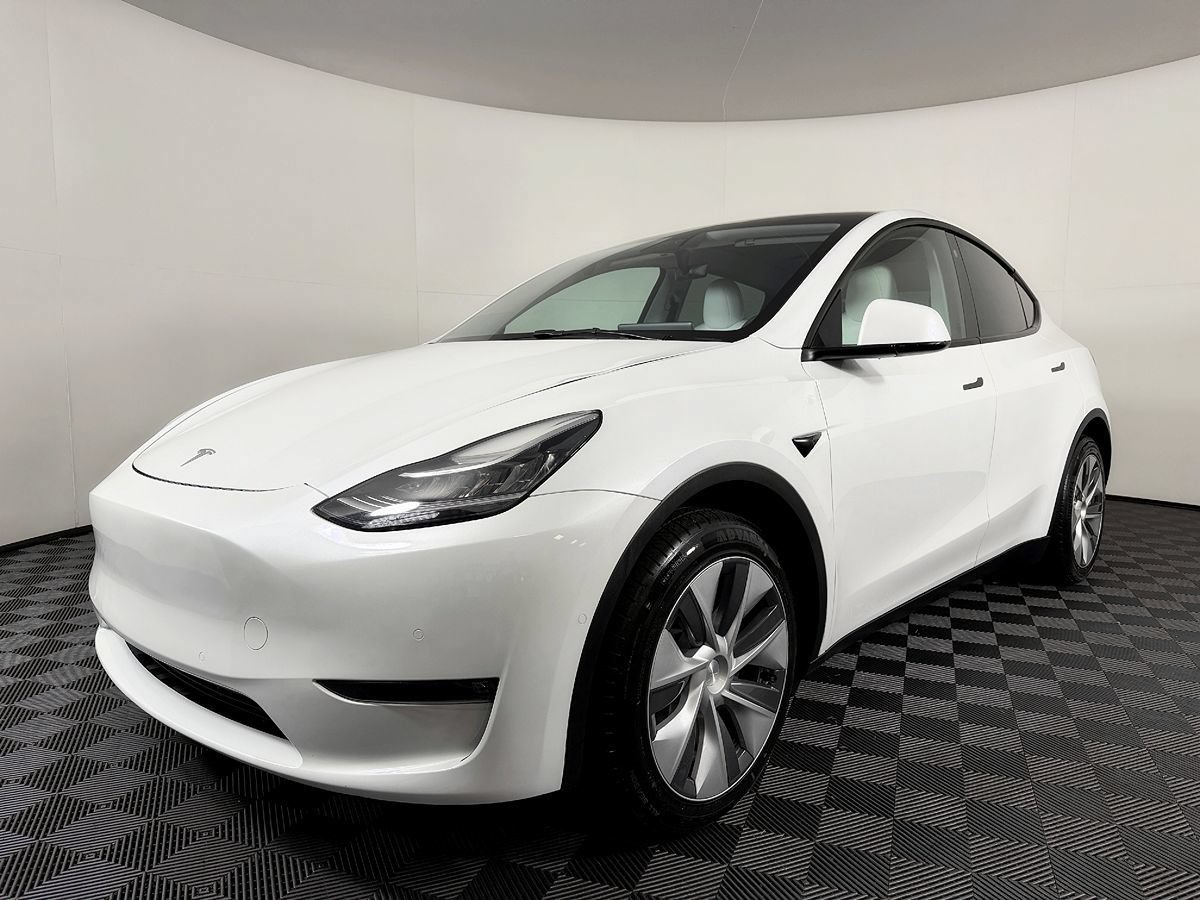 Used 2021 Tesla Model Y Long Range AWD/4WD image 2