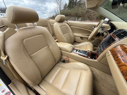 Used 2007 Jaguar XKR R image 29