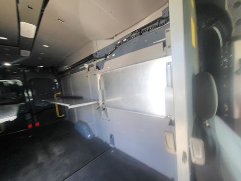 Used 2020 Ford Transit 250 148 High Roof Extended RWD image 17