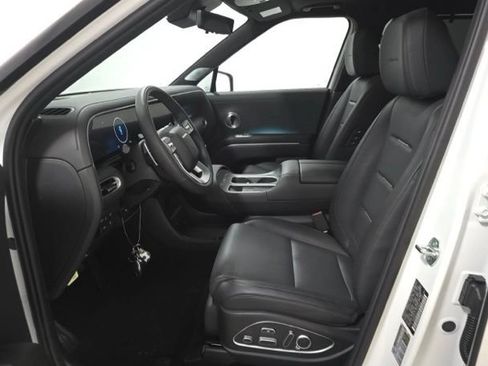 Used 2026 Hyundai Palisade Calligraphy AWD/4WD image 5