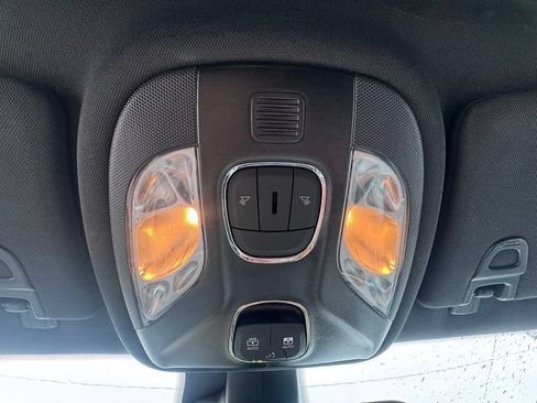 Used 2023 Jeep Compass Latitude w/ Sun and Sound Group AWD/4WD image 32