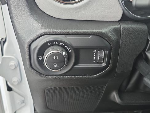 Used 2023 Jeep Gladiator Overland AWD/4WD image 25