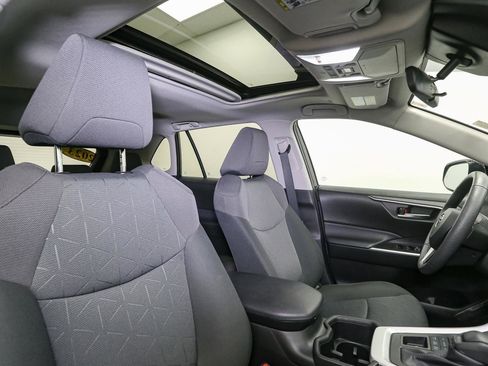Used 2023 Toyota RAV4 XLE w/ Convenience Package AWD/4WD image 18