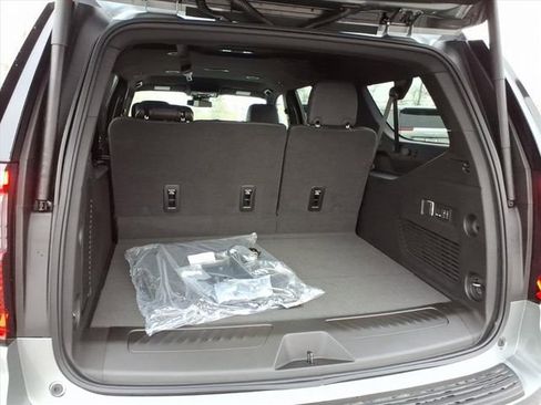 New 2026 GMC Yukon XL Elevation image 20