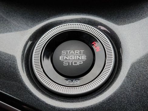 Used 2023 Jeep Grand Cherokee Altitude AWD/4WD image 22