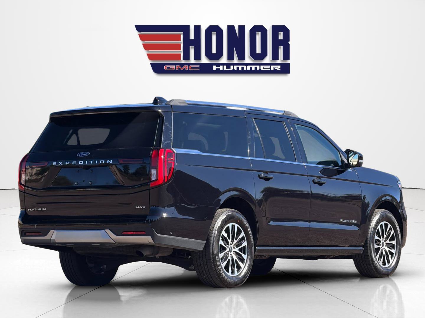 Used 2025 Ford Expedition Max Platinum AWD/4WD image 4