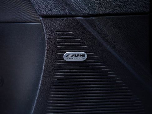 Used 2019 Dodge Challenger SRT Hellcat Redeye image 34