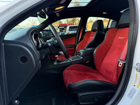 Used 2016 Dodge Charger SRT w/ Harman/Kardon Audio Group image 46