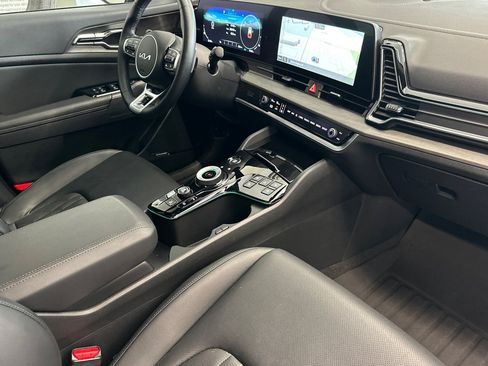Certified 2025 Kia Sportage X-Line Prestige AWD/4WD image 18