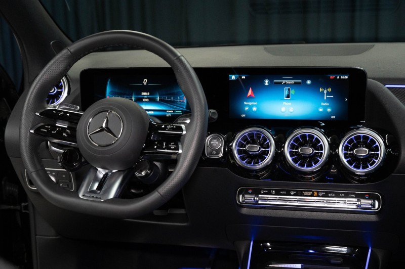 Certified 2026 Mercedes-Benz GLA 35 AMG 4MATIC image 19