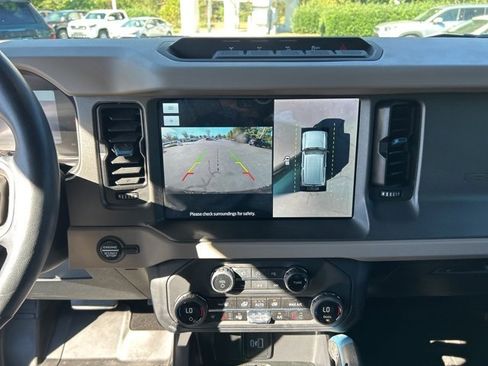 Used 2024 Ford Bronco Wildtrak image 23
