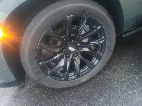 Used 2023 Cadillac Escalade Sport w/ LPO, ONYX Package image 4