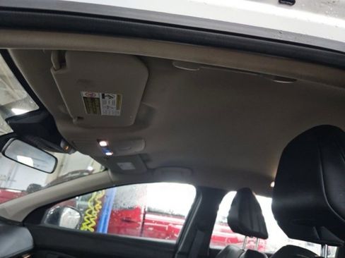 Used 2024 Nissan Ariya AWD image 16