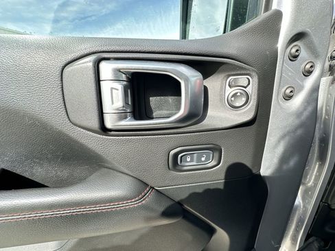 Used 2020 Jeep Gladiator Rubicon AWD/4WD image 23