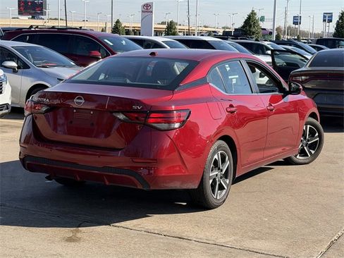 Used 2024 Nissan Sentra SV image 5