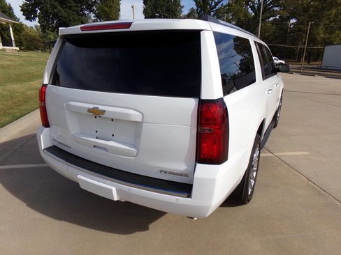 Used 2019 Chevrolet Suburban Premier image 39