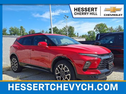 Used 2024 Chevrolet Blazer RS FWD image 1