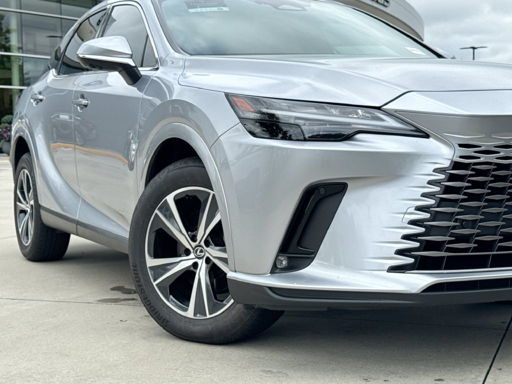 Used 2025 Lexus RX 350 Premium w/ Accessory Package (Z1) FWD image 11