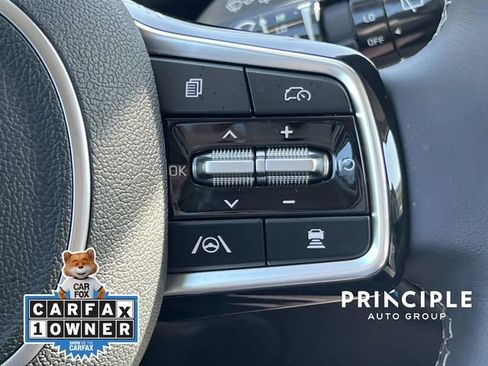 Used 2025 Kia Sorento S image 20