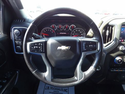 Used 2020 Chevrolet Silverado 1500 LT w/ Convenience Package image 20