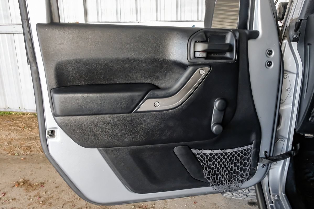 Used 2016 Jeep Wrangler Sport AWD/4WD image 34