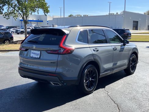 Certified 2025 Honda CR-V Sport image 10