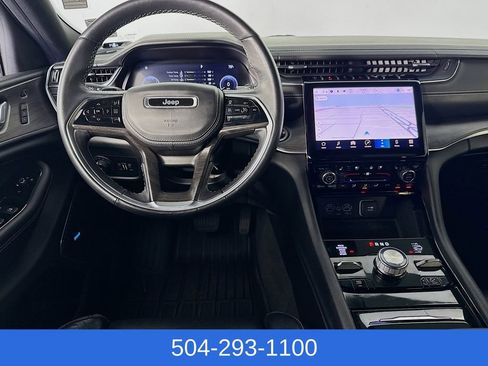 Used 2022 Jeep Grand Cherokee L Overland w/ Luxury Tech Group IV AWD/4WD image 26