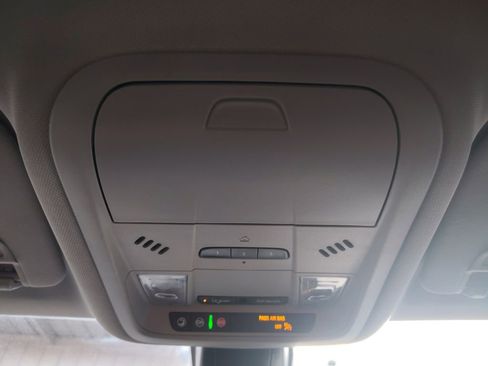 Used 2023 Chevrolet Blazer LT w/ Convenience Package image 6