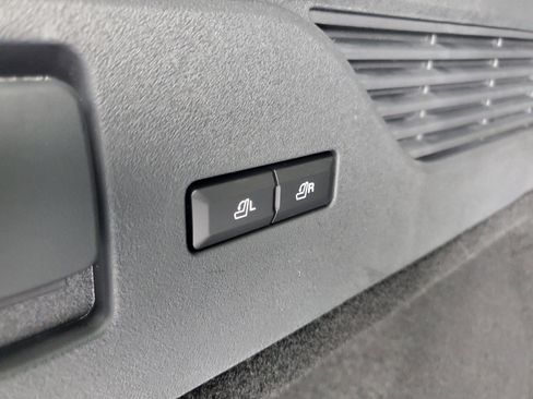 New 2026 Lincoln Nautilus Reserve w/ Jet Appearance Package image 33