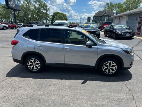 Used 2020 Subaru Forester Premium w/ Popular Package #1 image 2