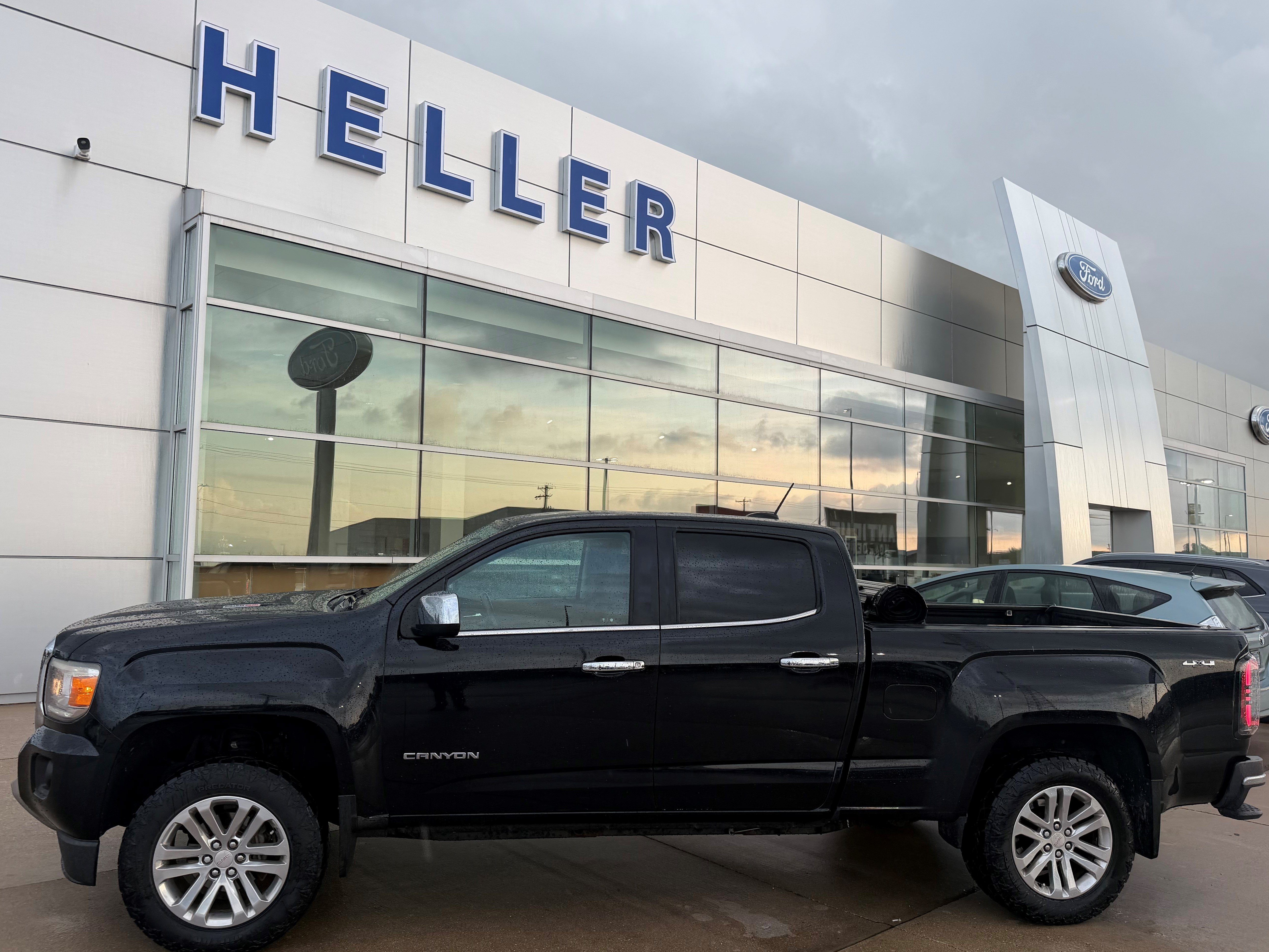 Used 2018 GMC Canyon SLT w/ Driver Alert Package AWD/4WD image 3
