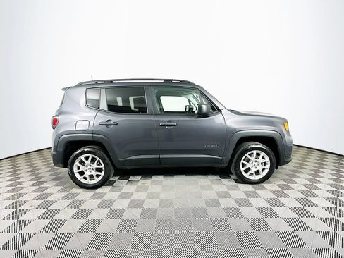 Used 2022 Jeep Renegade Latitude w/ Convenience Group AWD/4WD image 12