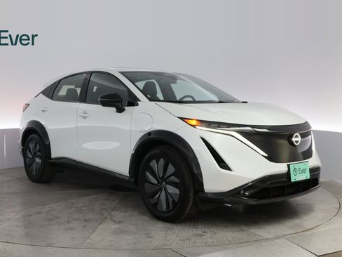 Used 2023 Nissan Ariya Evolve+ image 4