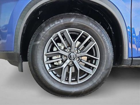 Used 2023 Nissan Rogue S FWD image 29
