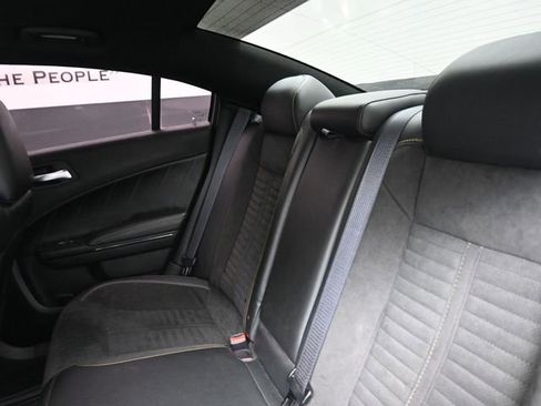 Used 2017 Dodge Charger R/T image 19