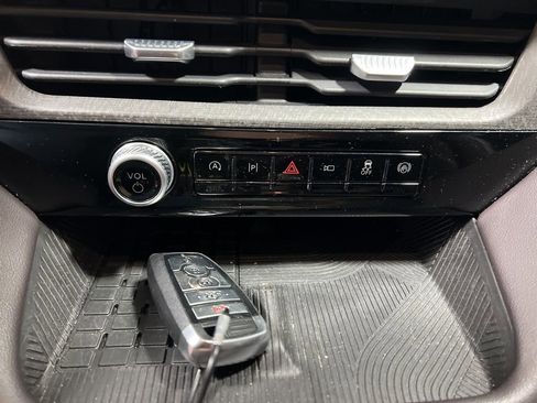 Used 2025 Ford Explorer Platinum w/ LUX Leather Package image 33