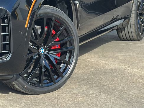 New 2026 BMW X5 M60i w/ Executive Package image 3