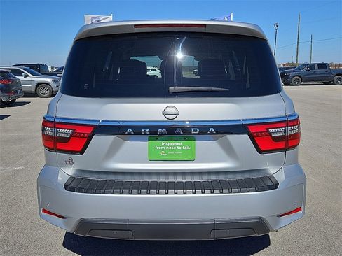 Used 2024 Nissan Armada SV image 6