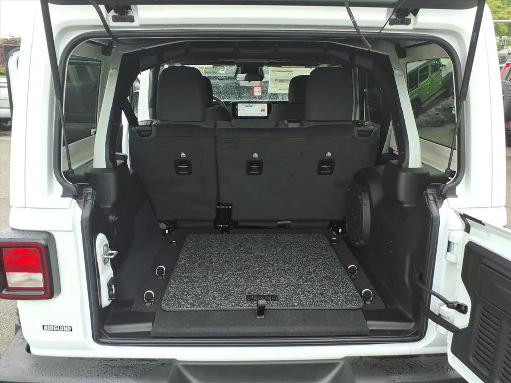 New 2026 Jeep Wrangler Unlimited Sport AWD/4WD image 14