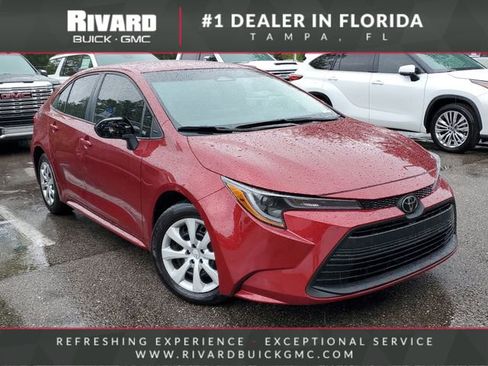 Used 2025 Toyota Corolla LE w/ Convenience Package image 1